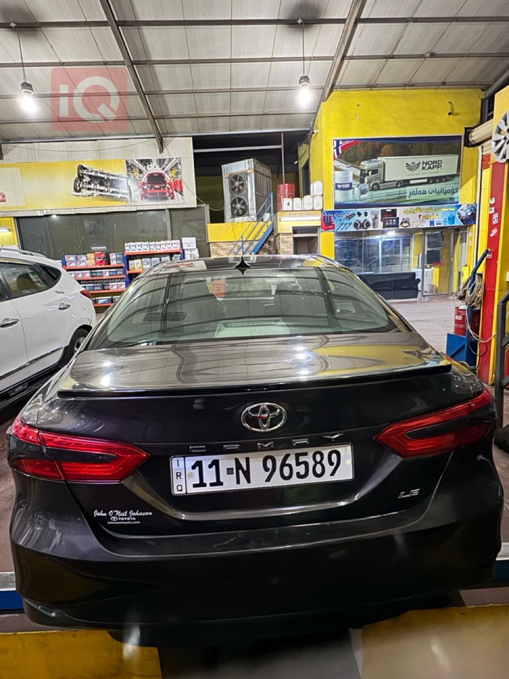 تۆیۆتا کامری